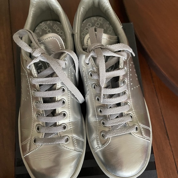Adidas RAF SIMONS Stan Smith Sneaker in Silver - Picture 2 of 9